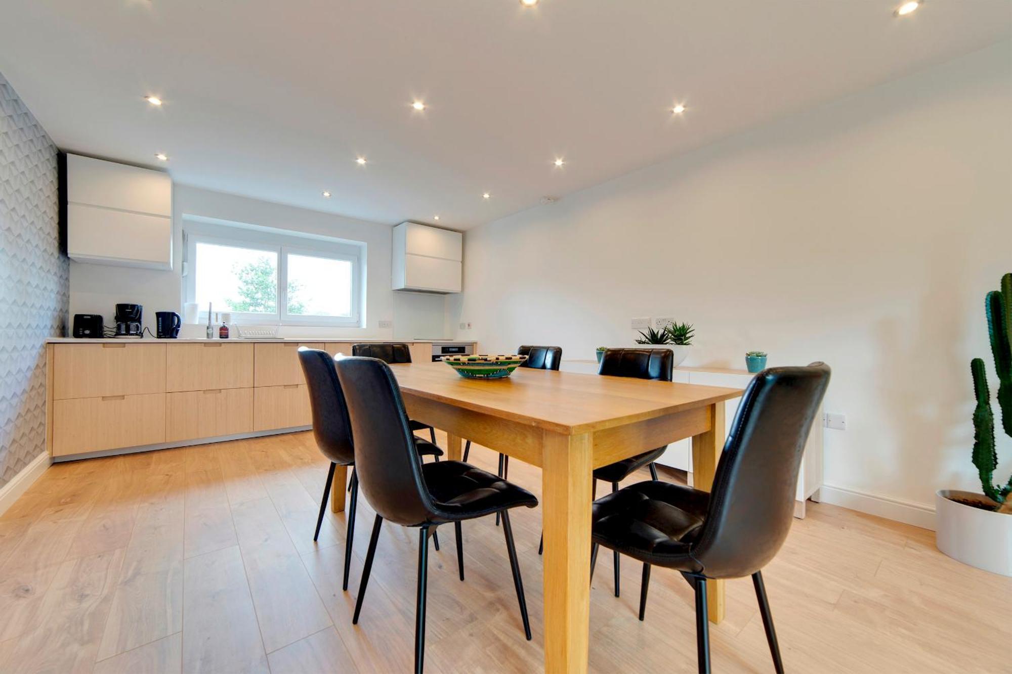 Pass The Keys 49 Byron Square Modern And Spacious 3 Bed Home With Free Parking 캠브리지 외부 사진